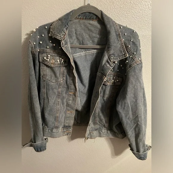 Denim jacket with pearl beading - Picture 1 of 2